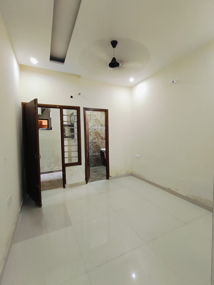 Room, sunny enclave 3 Bedroom 1800 Sq.Ft. Apartment In Sunny Enclave Mohali 8786524