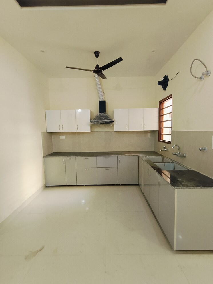 Kitchen, sunny enclave 3 Bedroom 1800 Sq.Ft. Apartment In Sunny Enclave Mohali 8786524