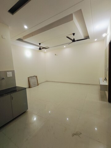 Living Room in 3 BHK Apartment at Sunny Enclave – for Rent