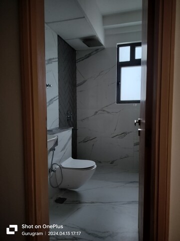 Bathroom in 3 BHK Apartment at M3M Heights, Sector 65 – for Rent
