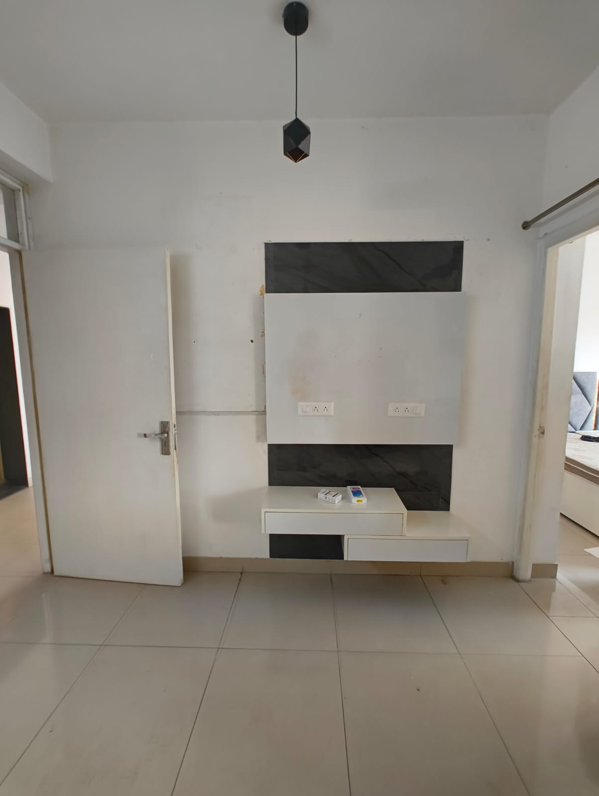 1 BHK Apartment For Rent in AVL 36 Gurgaon
