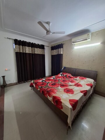 Bedroom in 2 BHK Apartment at Vip Road – for Rent