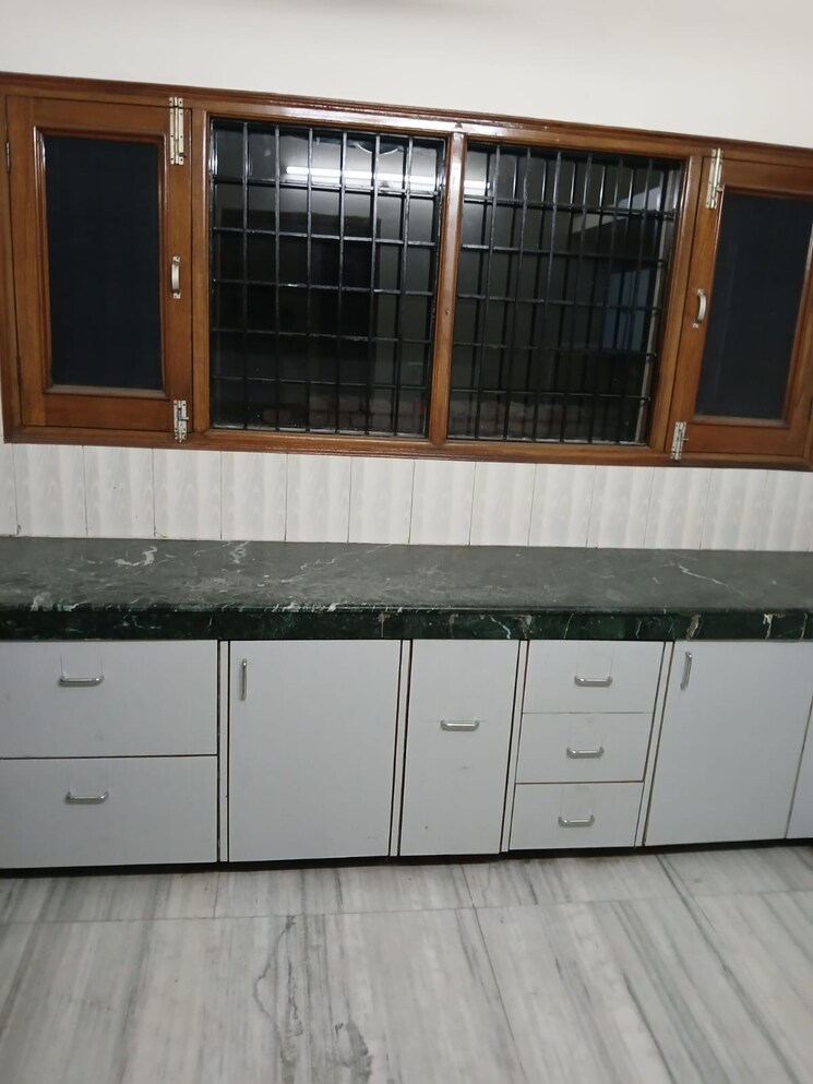 Kitchen, sector 37 3 Bedroom 3000 Sq.Ft. Builder Floor In Sector 37 Chandigarh 8786571
