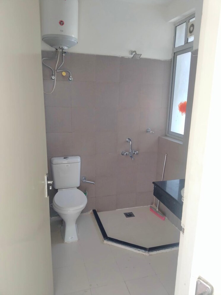 Bathroom, pioneer-park-phase-1 2 Bedroom 1300 Sq.Ft. Apartment In Sector 61 Gurgaon 8786567