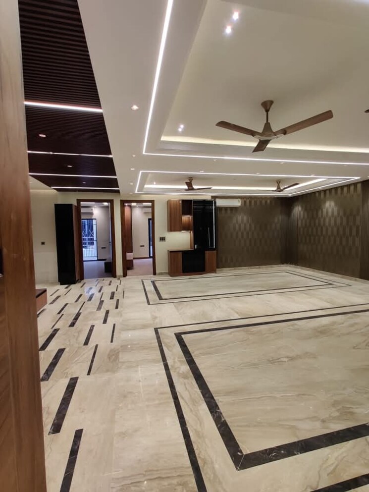 Balcony, saket 3 Bedroom 1800 Sq.Ft. Builder Floor In Saket Delhi 8786607