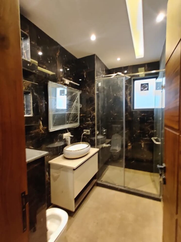 Gym, saket 3 Bedroom 1800 Sq.Ft. Builder Floor In Saket Delhi 8786607