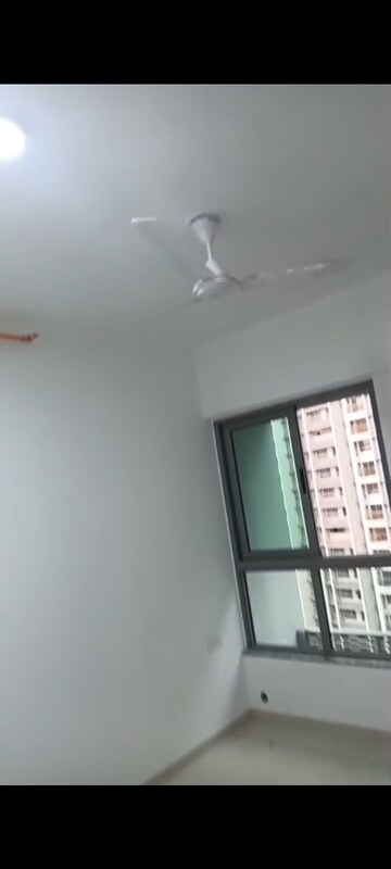 Furnished Amenities in 2 BHK Apartment at Kalpataru Immensa, Kolshet Road – for Rent
