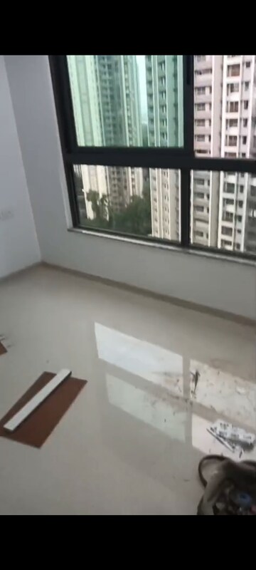 2 BHK Apartment For Rent in Kalpataru Immensa, Kolshet Road