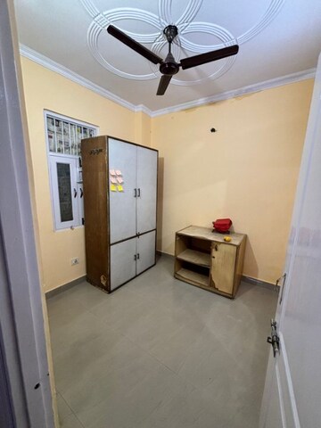 Room in 2 BHK Builder Floor at Hardev Nagar – for Rent