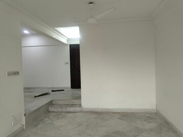 Room in 2 BHK Apartment at Norita Chs Ltd, Powai – for Rent