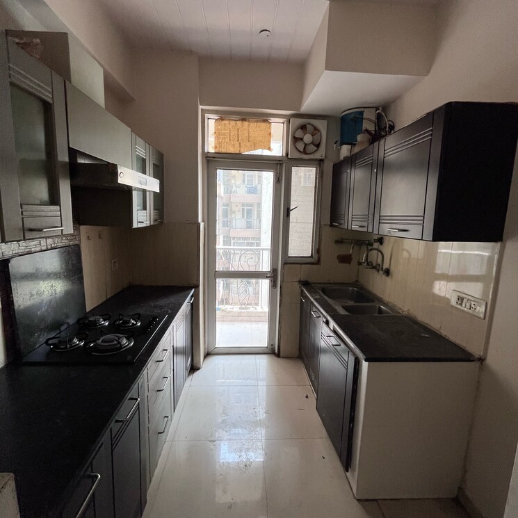 Kitchen, prateek-laurel 2 Bedroom 950 Sq.Ft. Apartment In Sector 120 Noida 8786630