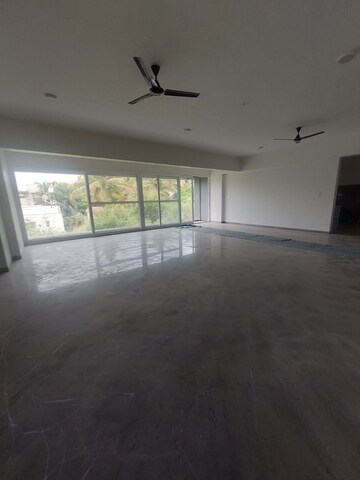Room in 5 BHK Apartment at Aashiyana Park, Aundh – for Rent