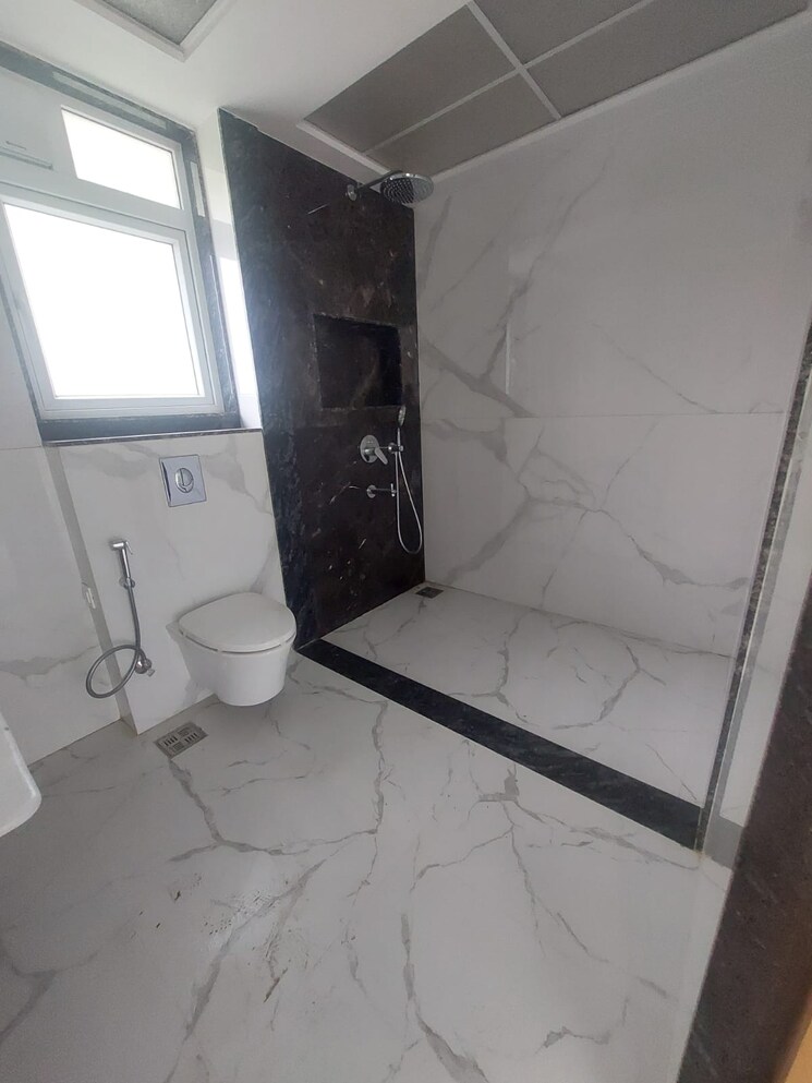 Bathroom, aashiyana-park 5 Bedroom 4000 Sq.Ft. Apartment In Aundh Pune 8786646