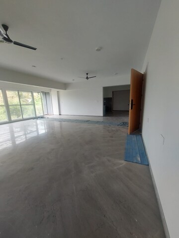 Room in 5 BHK Apartment at Aashiyana Park, Aundh – for Rent