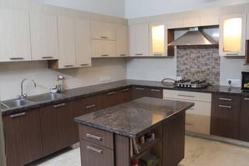 Kitchen in 3 BHK Builder Floor at Unitech Palms, South City 1 – for Rent