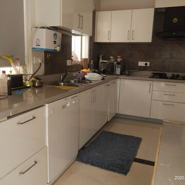 Kitchen in 3 BHK Apartment at BPTP Astaire Gardens, Sector 70a – for Rent