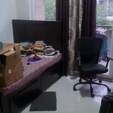 Bedroom in 3 BHK Apartment at BPTP Floors, Sector 70 – for Rent