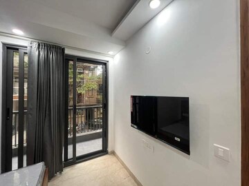 1 BHK Builder Floor For Rent in Sector 43