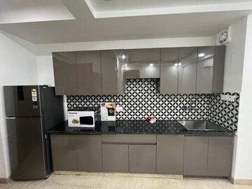 Kitchen in 1 BHK Builder Floor at Sector 43 – for Rent