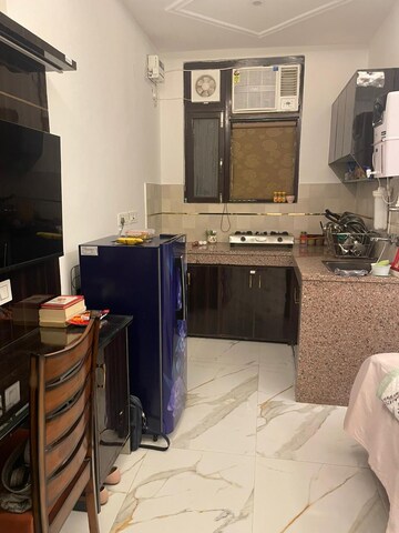 Team Area in 1 RK Builder Floor at DLF Pink Town House, Dlf City Phase 3 – for Rent