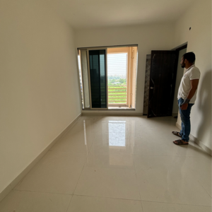 Room in 2 BHK Apartment at Shree Mahaganpati Tower, Titwala – for Sale