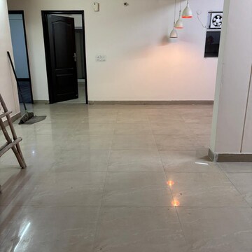 Room in 3 BHK Apartment at Exotica Fresco, Sector 137 – for Rent