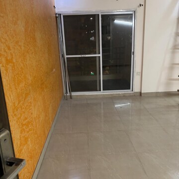 Room in 3 BHK Apartment at Exotica Fresco, Sector 137 – for Rent