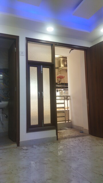 Building Lobby in 2 BHK Builder Floor at Govindpuri – for Sale