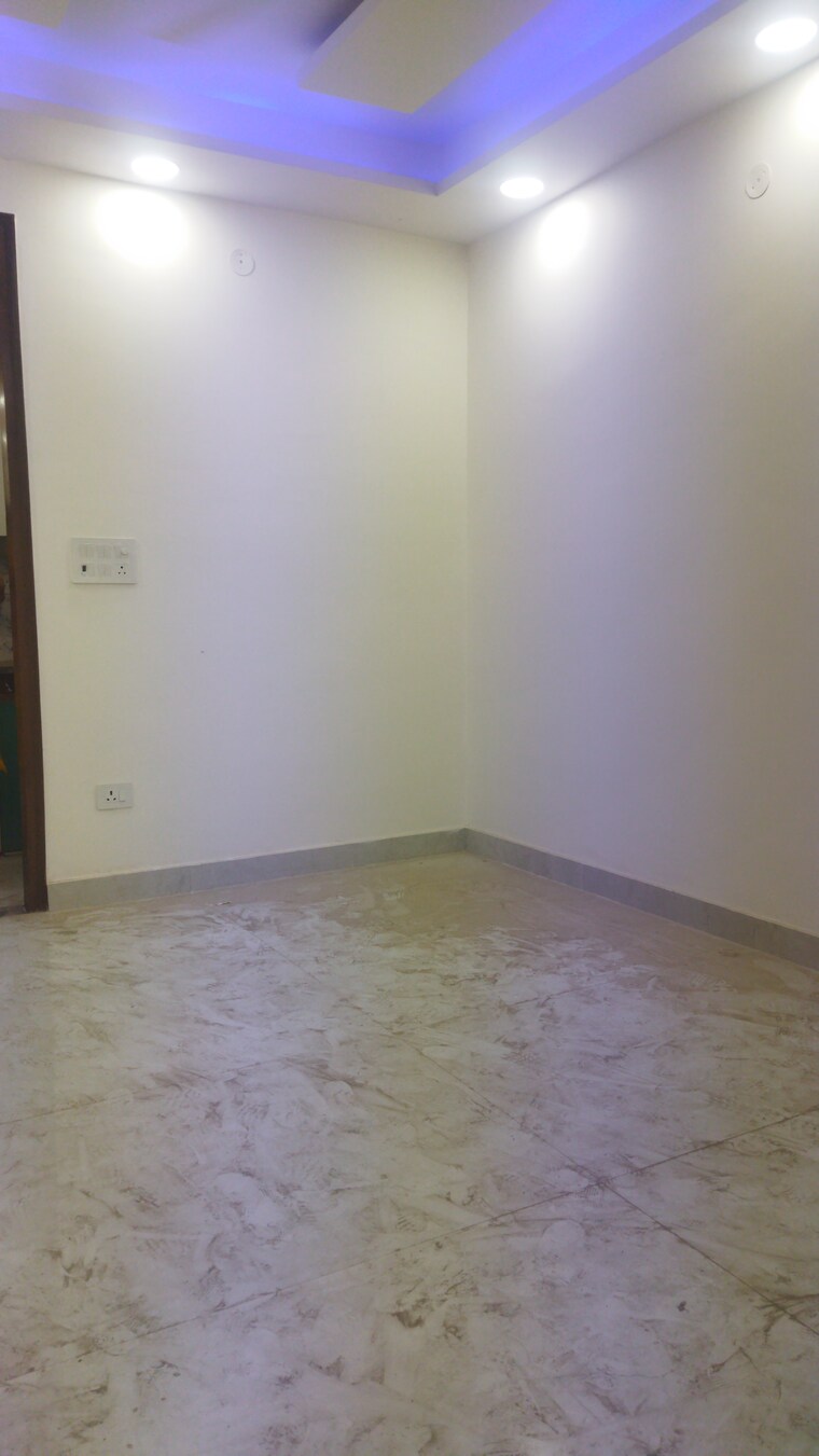 Room, govindpuri 2 Bedroom 600 Sq.Ft. Builder Floor In Govindpuri Delhi 8786778