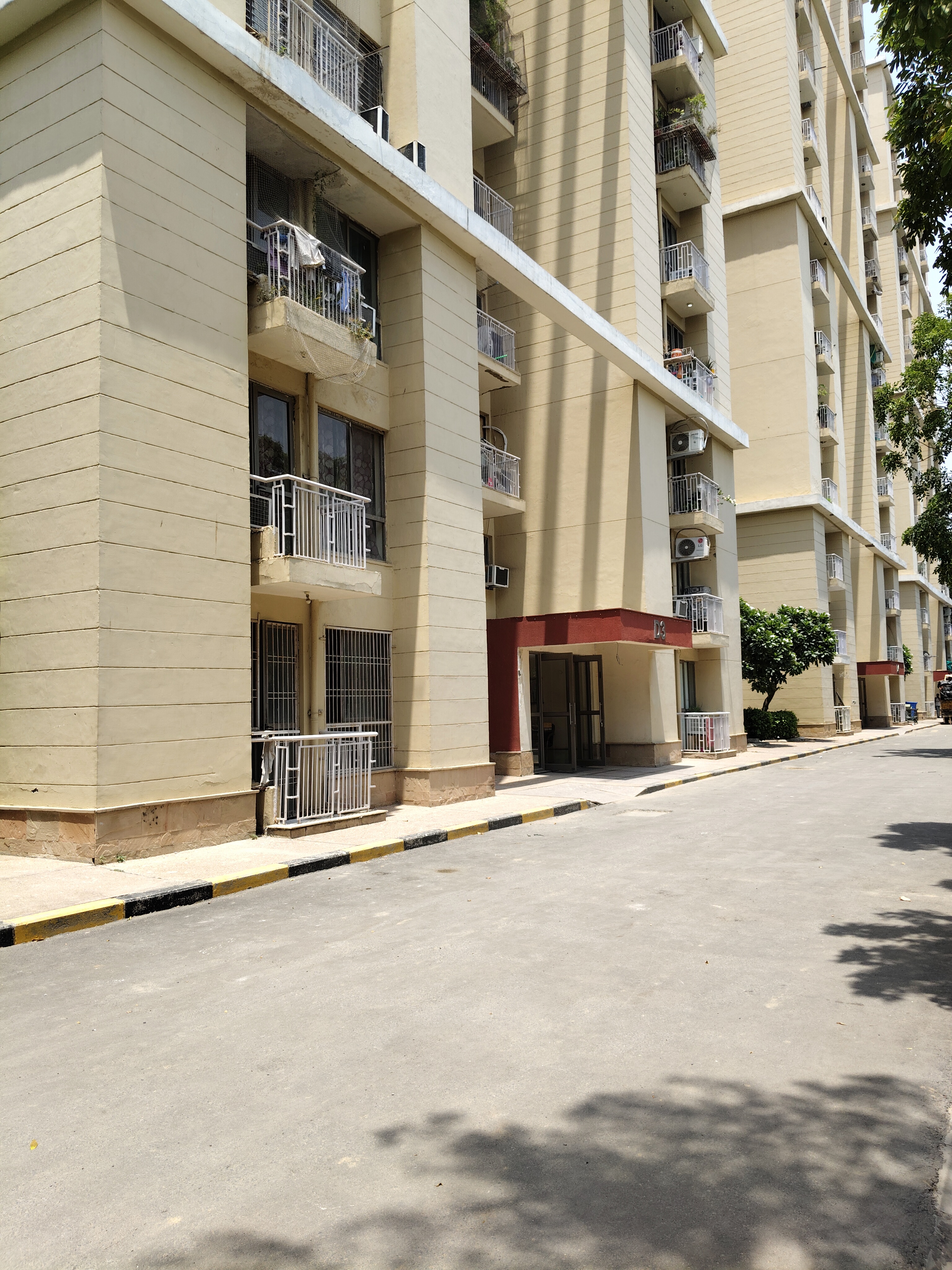 3 BHK Apartment For Rent in Unitech Uniworld Gardens 2