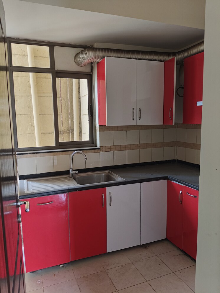 Kitchen, unitech-uniworld-gardens-2 3 Bedroom 1288 Sq.Ft. Apartment In Sector 47 Gurgaon 8786254