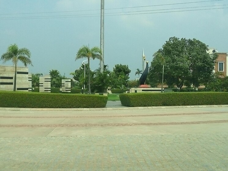 Garden, omaxe-new-chandigarh  1800 Sq.Ft. Plot In North Mullanpur Chandigarh 8786806