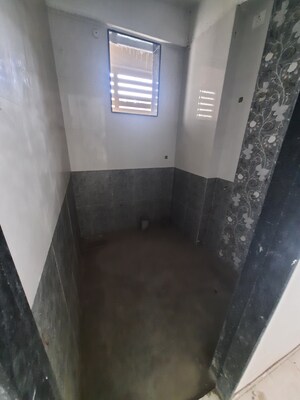 Room in 1 BHK Apartment at Kyraa Park, Balkum Pada – for Sale