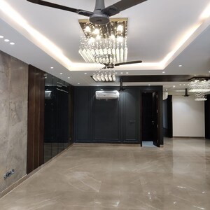 Room in 4 BHK Builder Floor at DLF Building 10, Dlf Cyber City – for Sale