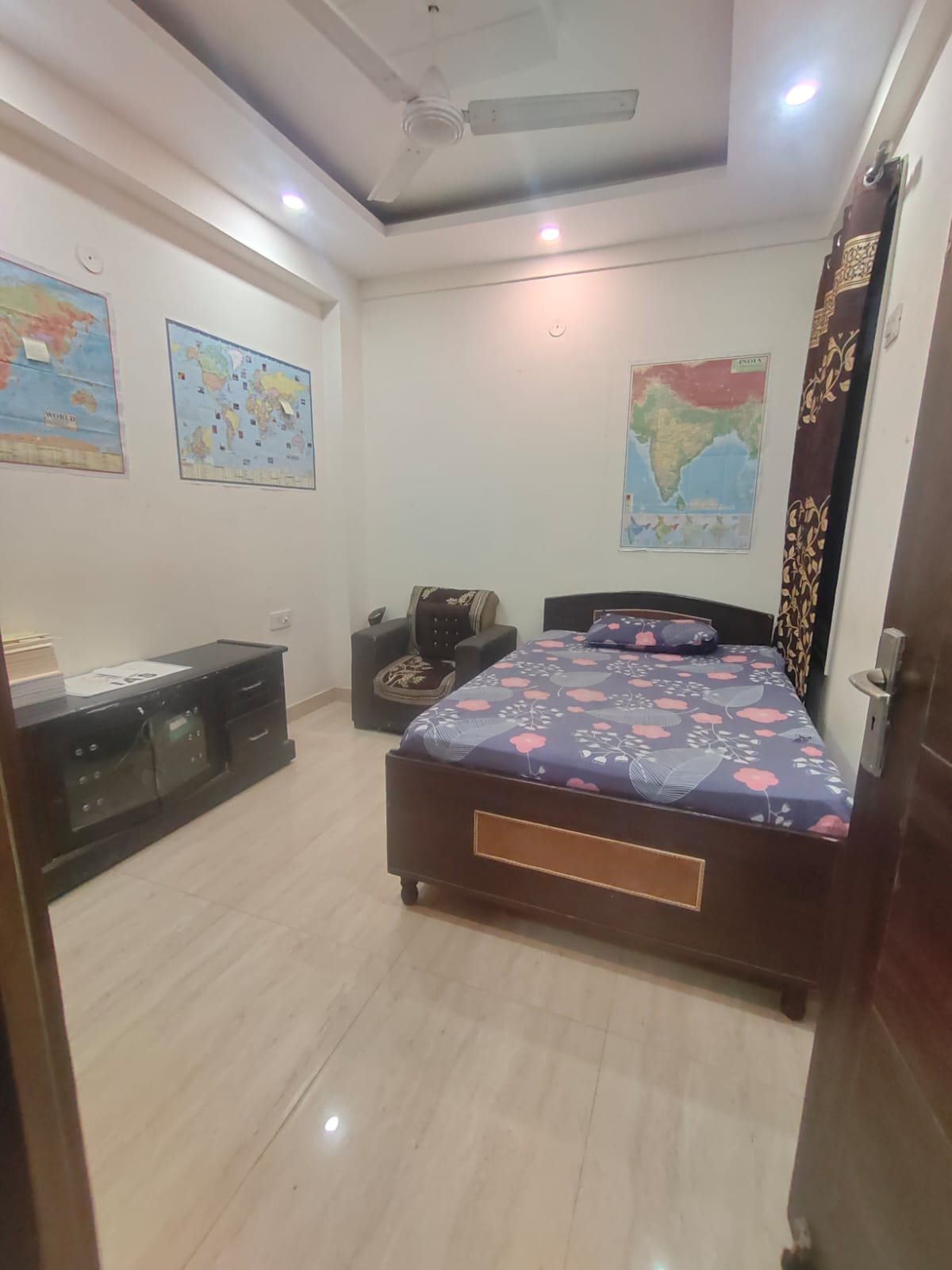 2 BHK Builder Floor For Rent in Freedom Fighters Enclave