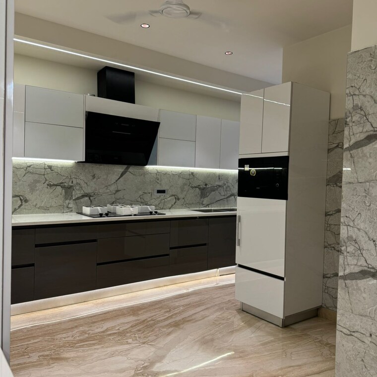 Kitchen, dlf phase ii 4 Bedroom 300 Sq.Yd. Builder Floor In Dlf Phase ii Gurgaon 8786859