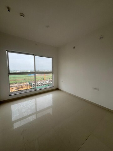 Room in 2 BHK Apartment at Godrej Boulevard, Manjari – for Rent