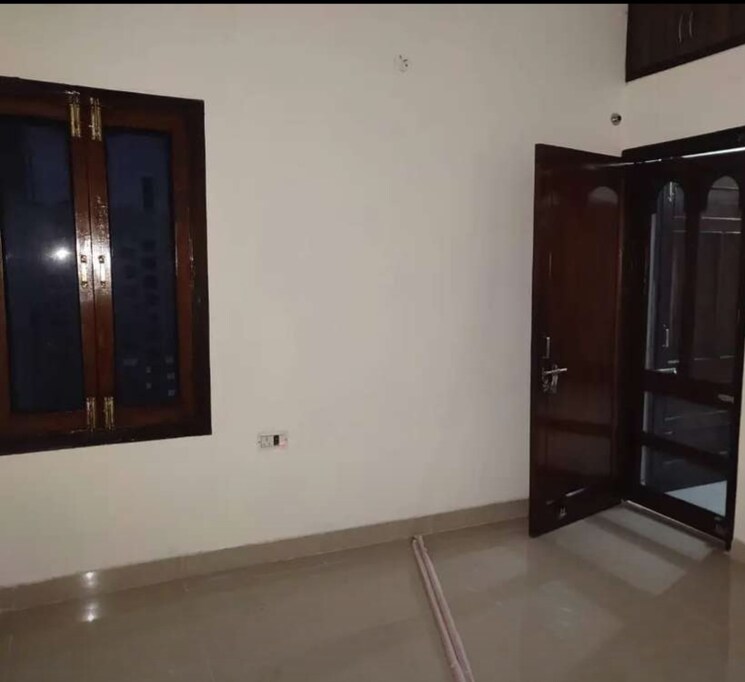 Room, sector 35 2 Bedroom 800 Sq.Ft. Builder Floor In Sector 35 Chandigarh 8786874