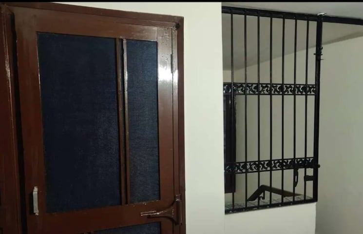 Room, sector 35 2 Bedroom 800 Sq.Ft. Builder Floor In Sector 35 Chandigarh 8786874