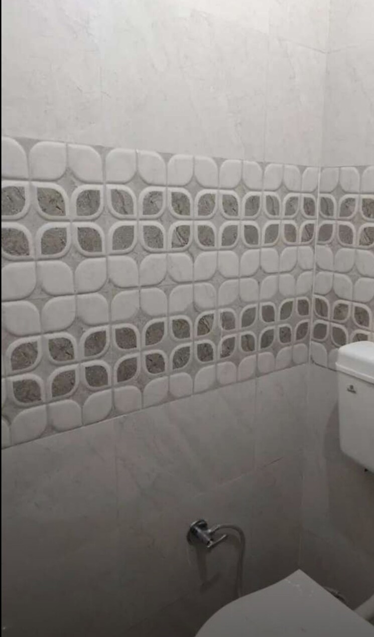 Bathroom, sector 35 2 Bedroom 800 Sq.Ft. Builder Floor In Sector 35 Chandigarh 8786874