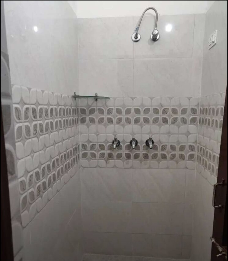 Bathroom, sector 35 2 Bedroom 800 Sq.Ft. Builder Floor In Sector 35 Chandigarh 8786874