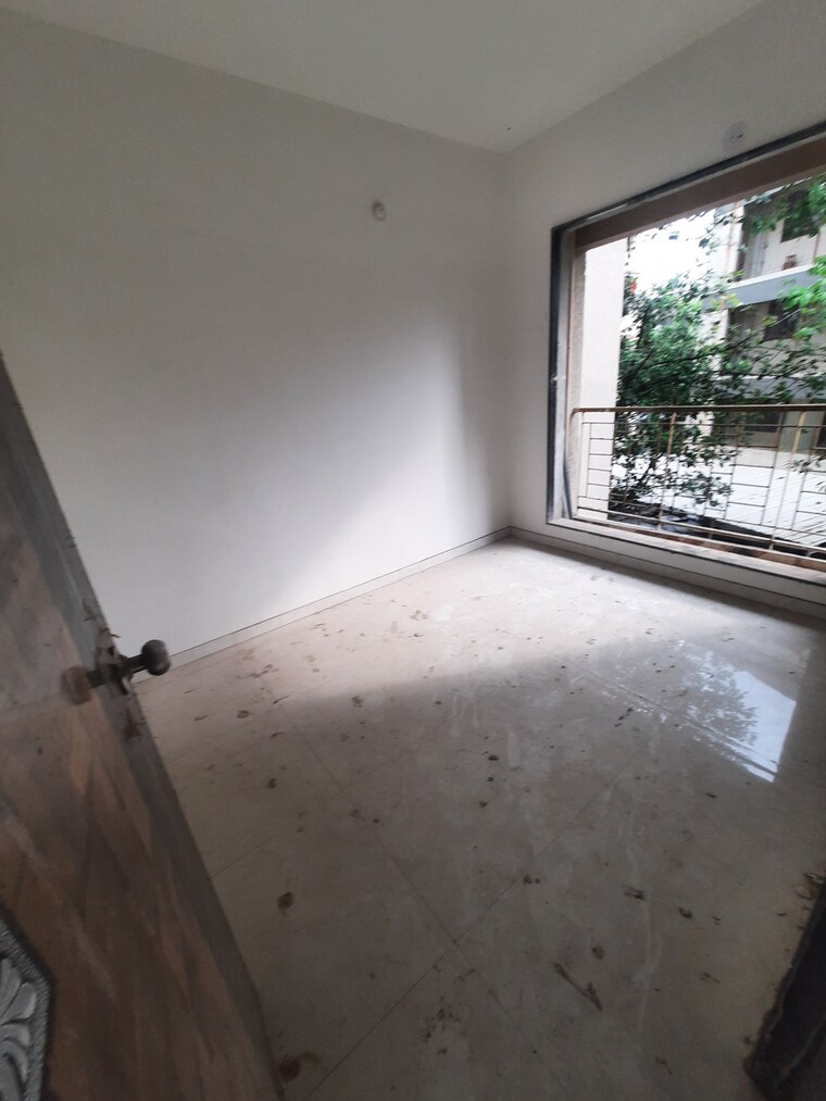Room, kyraa-park 2.5 Bedroom 690 Sq.Ft. Apartment In Balkum Pada Thane 8786894