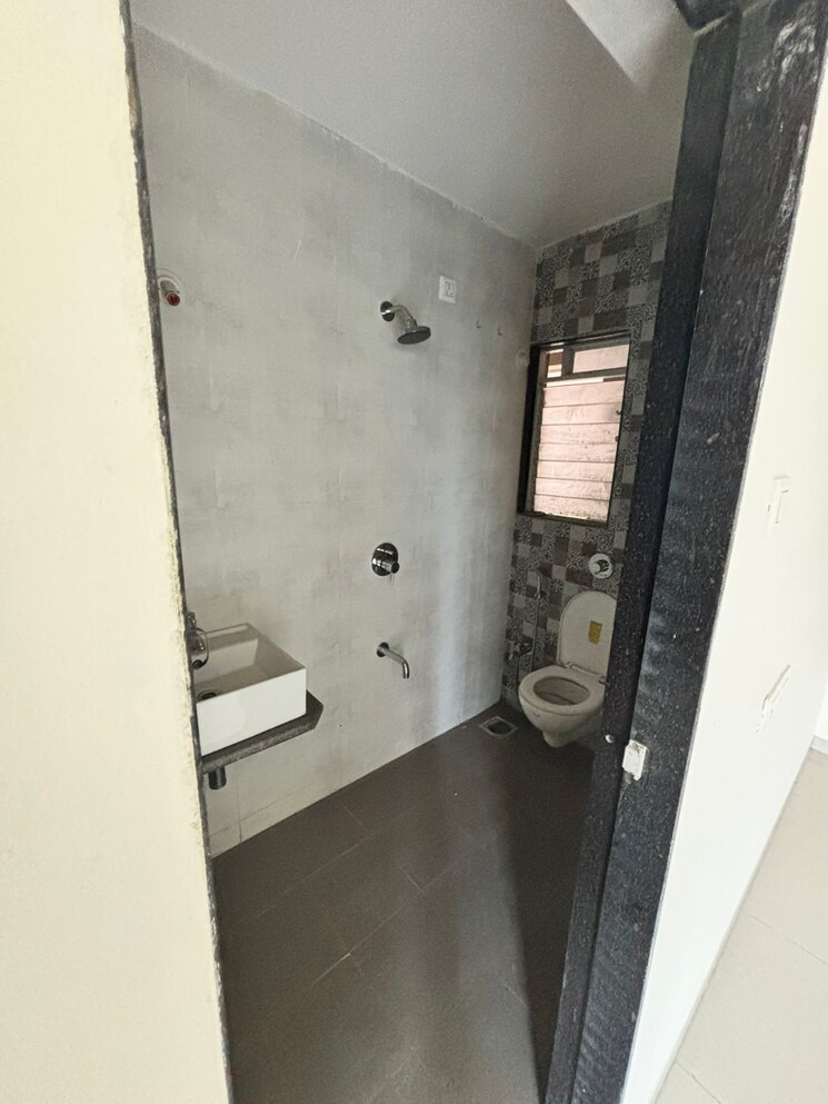Bathroom, vihang-valley-phase-3 2 Bedroom 555 Sq.Ft. Apartment In Kasarvadavali Thane 8786921