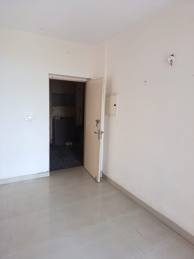 Room, klj-platinum-plus 2 Bedroom 661 Sq.Ft. Apartment In Sector 77 Faridabad 8786960