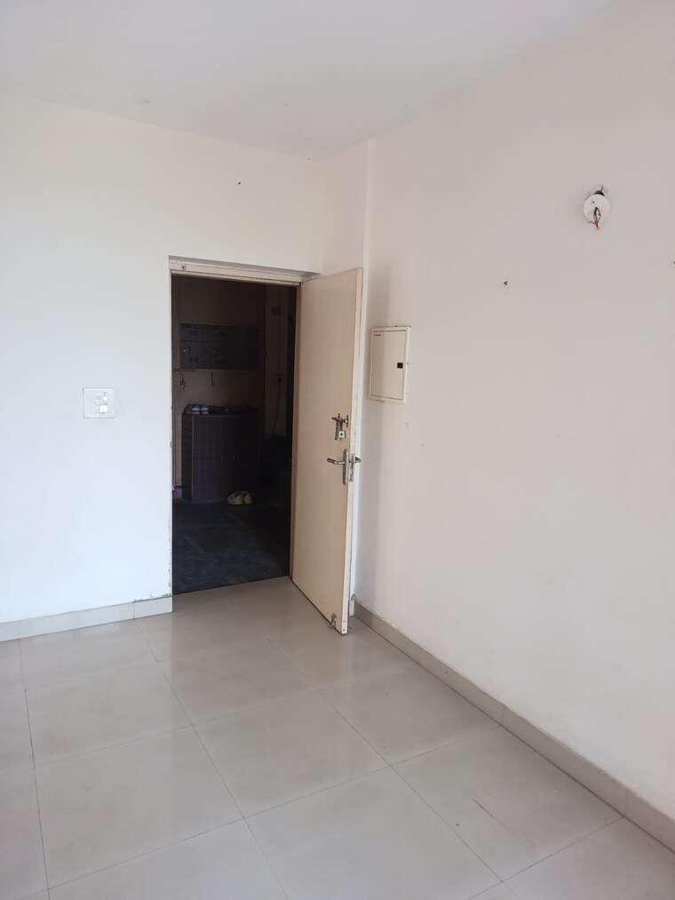 Room, klj-platinum-plus 2 Bedroom 661 Sq.Ft. Apartment In Sector 77 Faridabad 8786960