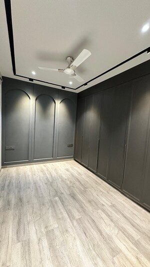 Bedroom in 4 BHK Builder Floor at Ansal Sushant Lok I, Sector 43 – for Sale