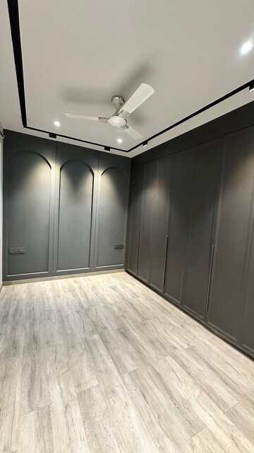 Bedroom in 4 BHK Builder Floor at Ansal Sushant Lok I, Sector 43 – for Sale