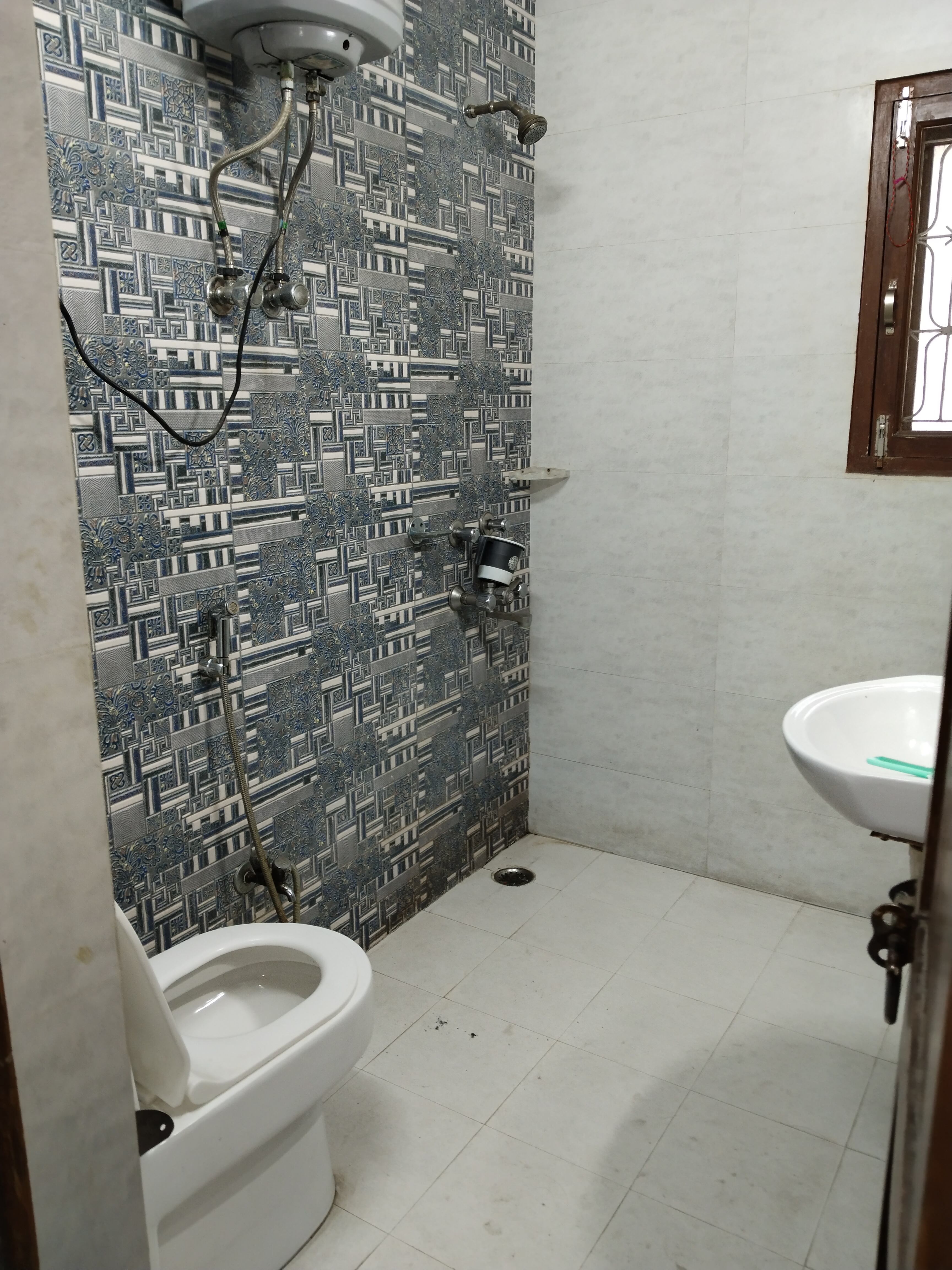 Office Space For Rent in Dlf Tower