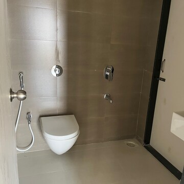 Bathroom in 2 BHK Apartment at Jyoti Skyline, Chakala – for Rent