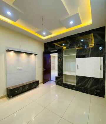 6+ BHK Villa For Sale in RWA Apartments Sector 12, Sector 12
